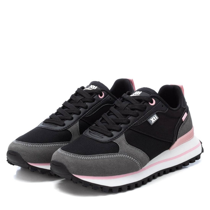 XTI Black Chunky Runner with Baby Pink Detail XW8