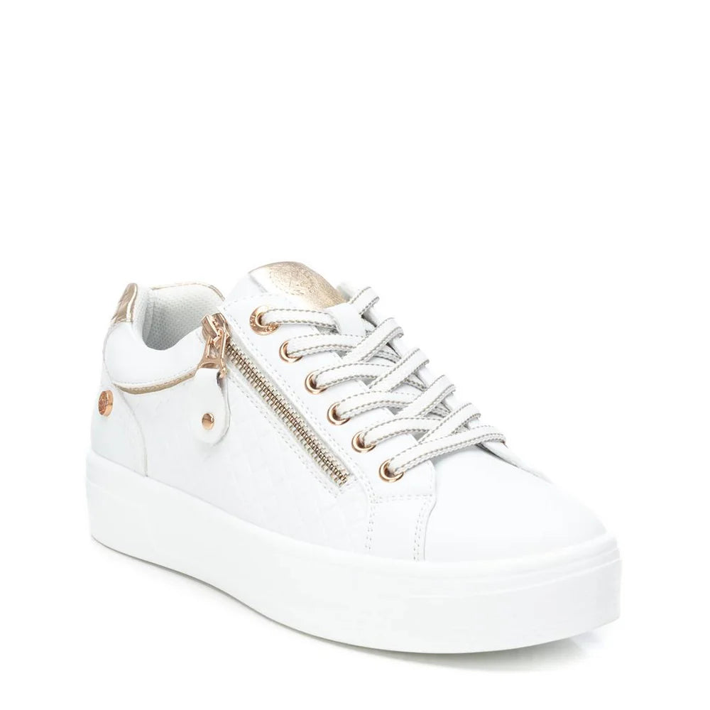 White Trainer from Xti 8