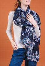 Load image into Gallery viewer, Autumn flower scarf
