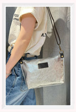 Load image into Gallery viewer, Leather shoulder bag
